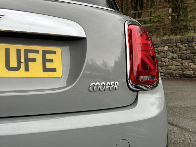 2020 (20) MINI HATCHBACK 1.5 Cooper Exclusive II 3dr Auto 4857347