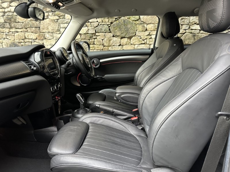 2020 (20) MINI HATCHBACK 1.5 Cooper Exclusive II 3dr Auto 4857306