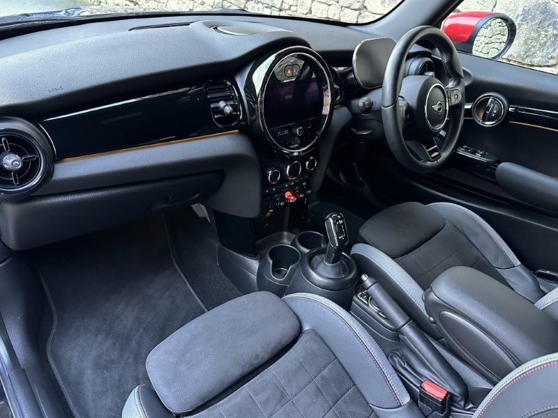 2023 (23) MINI HATCHBACK 1.5 Cooper Sport 3dr Auto 4861747