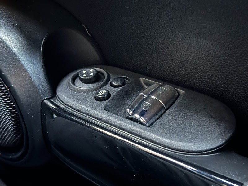 2023 (23) MINI HATCHBACK 1.5 Cooper Sport 3dr Auto 4861740