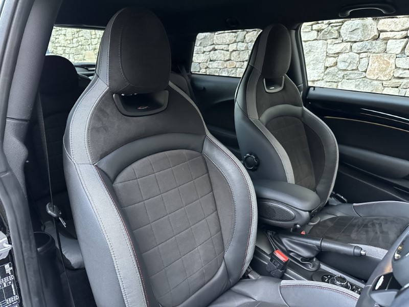 2023 (23) MINI HATCHBACK 1.5 Cooper Sport 3dr Auto 4861728