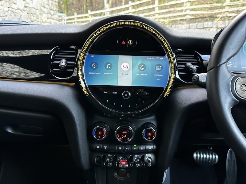 2023 (23) MINI HATCHBACK 1.5 Cooper Sport 3dr Auto 4861731