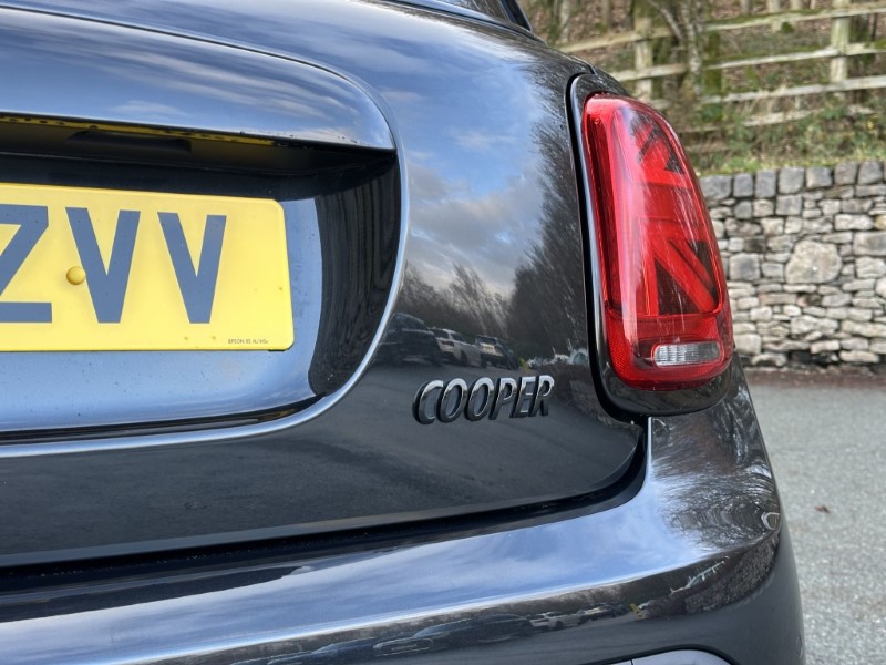 2023 (23) MINI HATCHBACK 1.5 Cooper Sport 3dr Auto 4861722