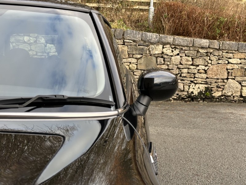 2022 (72) MINI HATCHBACK 2.0 Cooper S Classic 3dr Auto 4867838