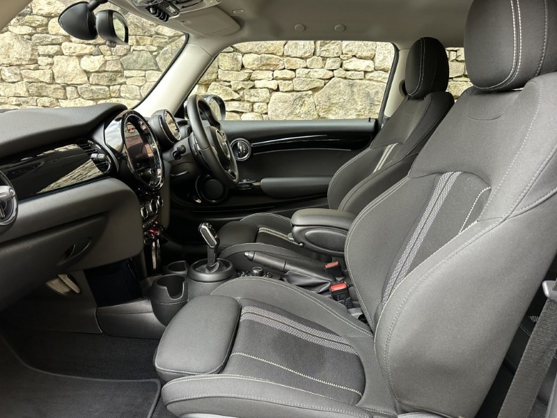 2022 (72) MINI HATCHBACK 2.0 Cooper S Classic 3dr Auto 4867821