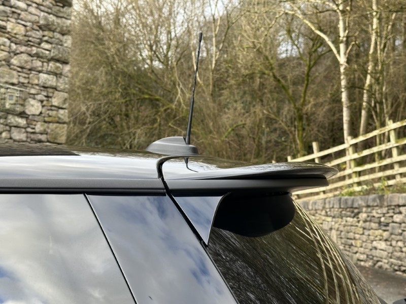 2022 (72) MINI HATCHBACK 2.0 Cooper S Classic 3dr Auto 4867839