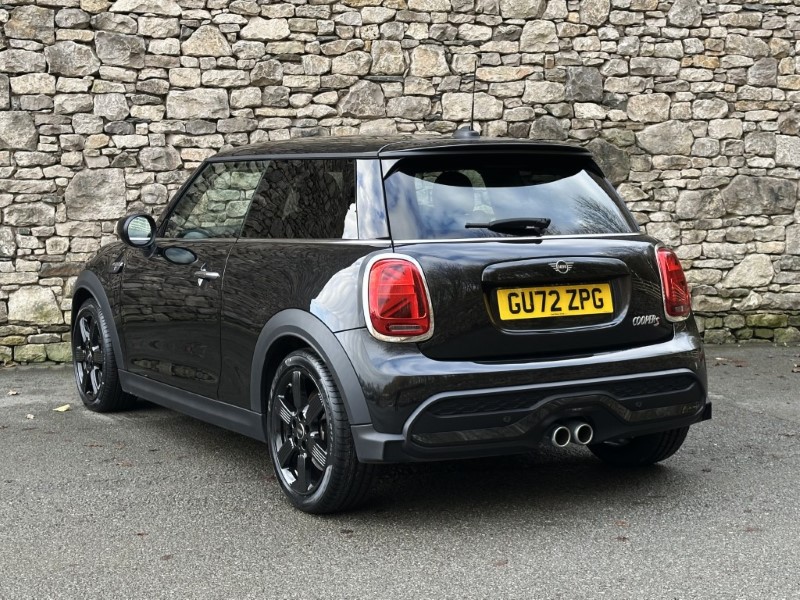 2022 (72) MINI HATCHBACK 2.0 Cooper S Classic 3dr Auto