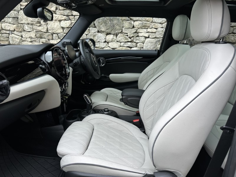 2023 (23) MINI HATCHBACK 135kW Cooper S Level 3 33kWh 3dr Auto 4868000