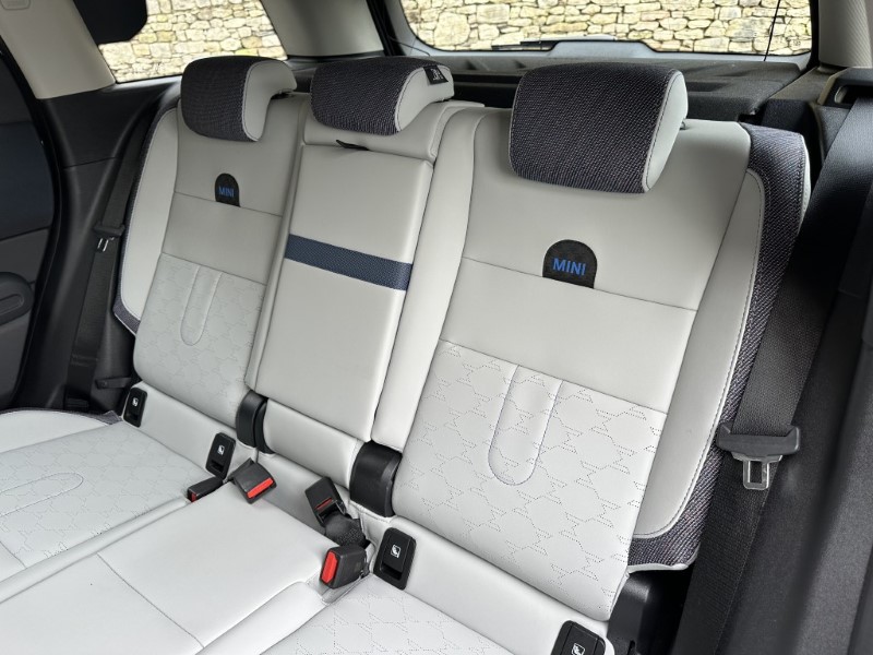 2024 (24) MINI COUNTRYMAN 2.0 S Classic ALL4 5dr Auto 4869239