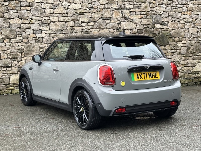 2021 (71) MINI HATCHBACK 135kW Cooper S Level 2