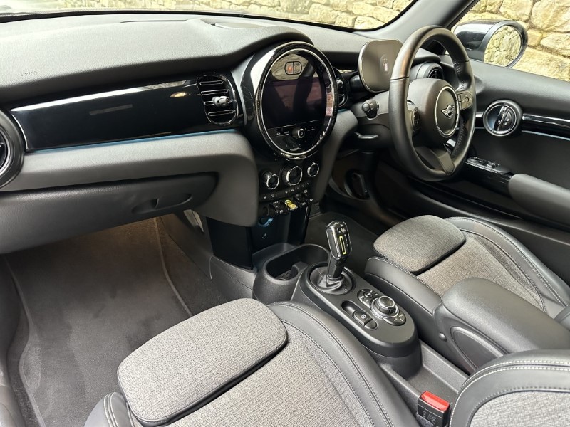 2021 (71) MINI HATCHBACK 135kW Cooper S Level 2 4888892