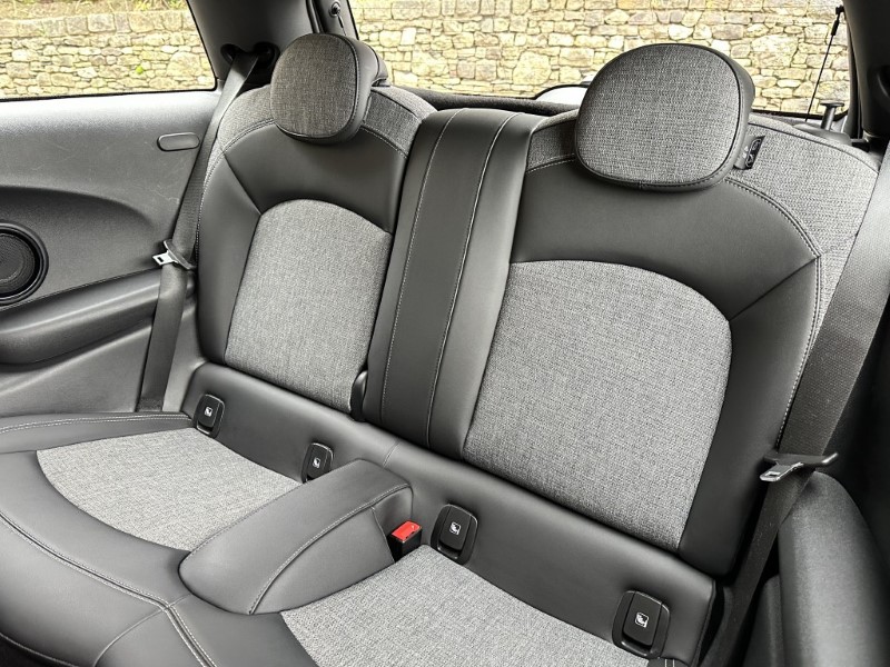 2021 (71) MINI HATCHBACK 135kW Cooper S Level 2 4888900