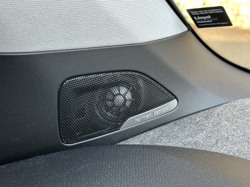 2018 (68) BMW I3 125kW Range Extender 33kWh 5dr Auto 4871325