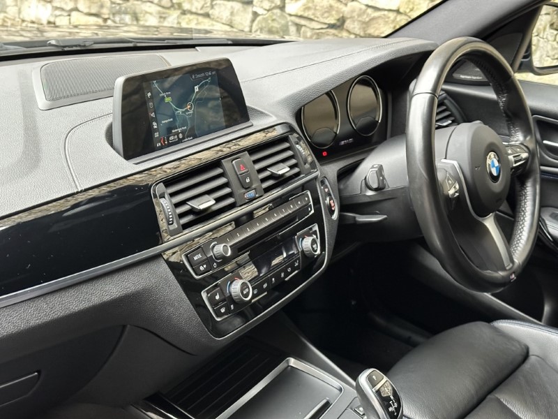 2019 (19) BMW 1 SERIES M140i Shadow Edition 5dr 4874644