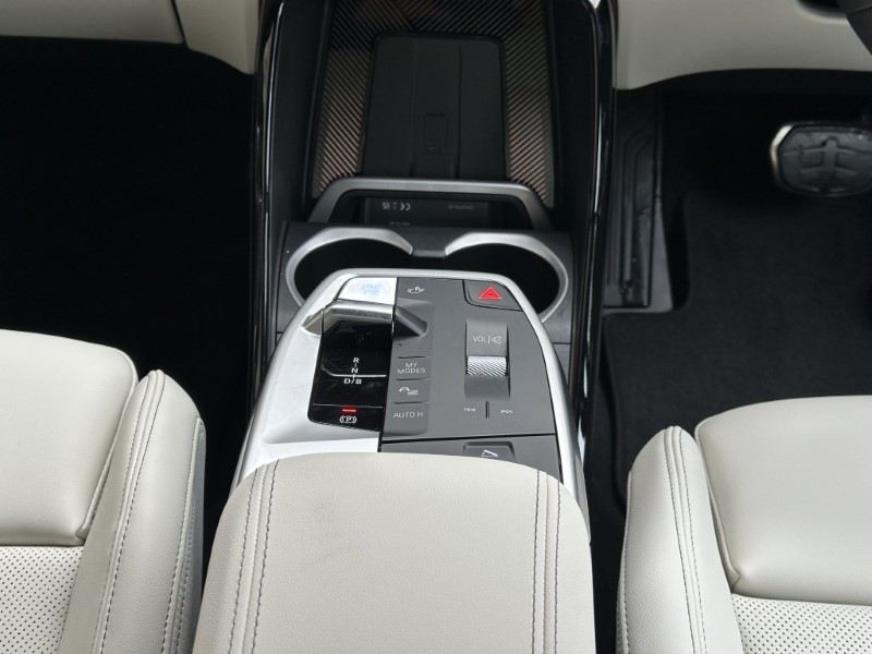 2025 (75) BMW iX2 230kW xDrive30 M Sport 65kWh 5dr Auto 4854289