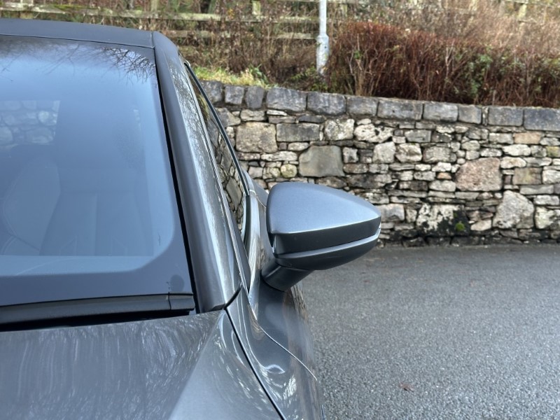 2022 (72) AUDI A3 30 TFSI S Line 5dr 4881733