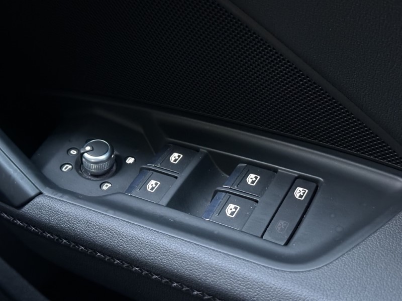 2022 (72) AUDI A3 30 TFSI S Line 5dr 4881700