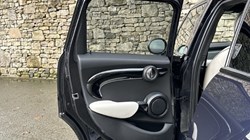 2024 (24) MINI HATCHBACK 1.5 Cooper Exclusive 5dr Auto 4893611