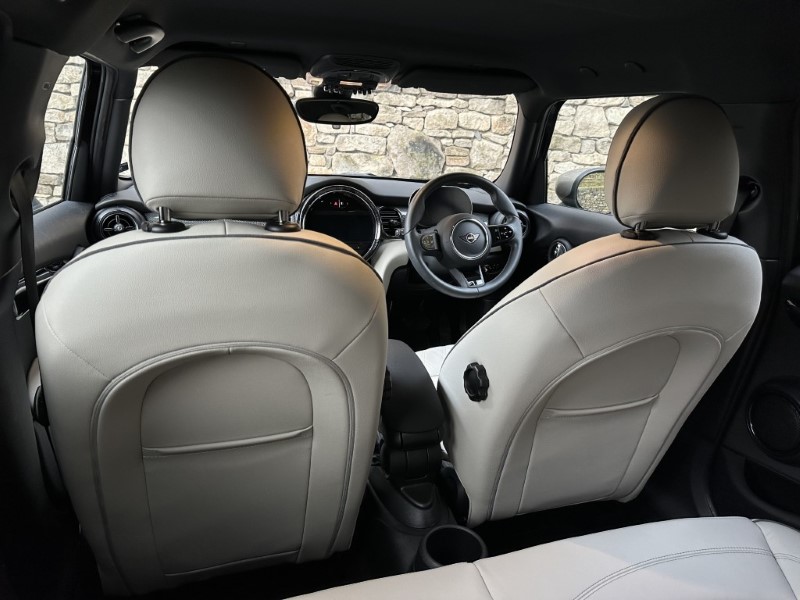 2024 (24) MINI HATCHBACK 1.5 Cooper Exclusive 5dr Auto 4893613