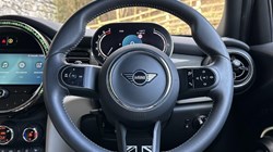 2024 (24) MINI HATCHBACK 1.5 Cooper Exclusive 5dr Auto 4893651