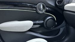 2024 (24) MINI HATCHBACK 1.5 Cooper Exclusive 5dr Auto 4893641