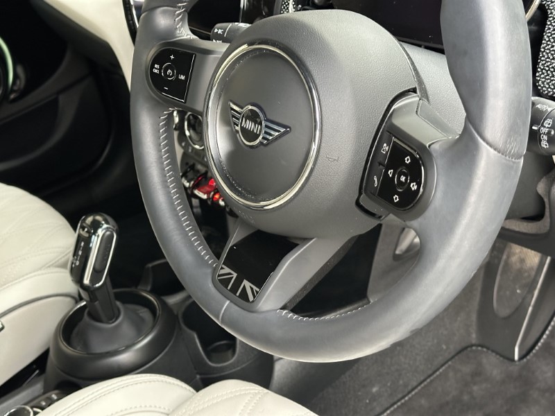 2024 (24) MINI HATCHBACK 1.5 Cooper Exclusive 5dr Auto 4893595