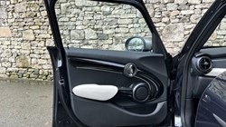 2024 (24) MINI HATCHBACK 1.5 Cooper Exclusive 5dr Auto 4893610