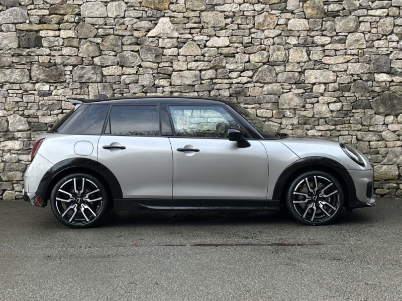 2025 (75) MINI COOPER 2.0 S Sport 5dr Auto 4854066