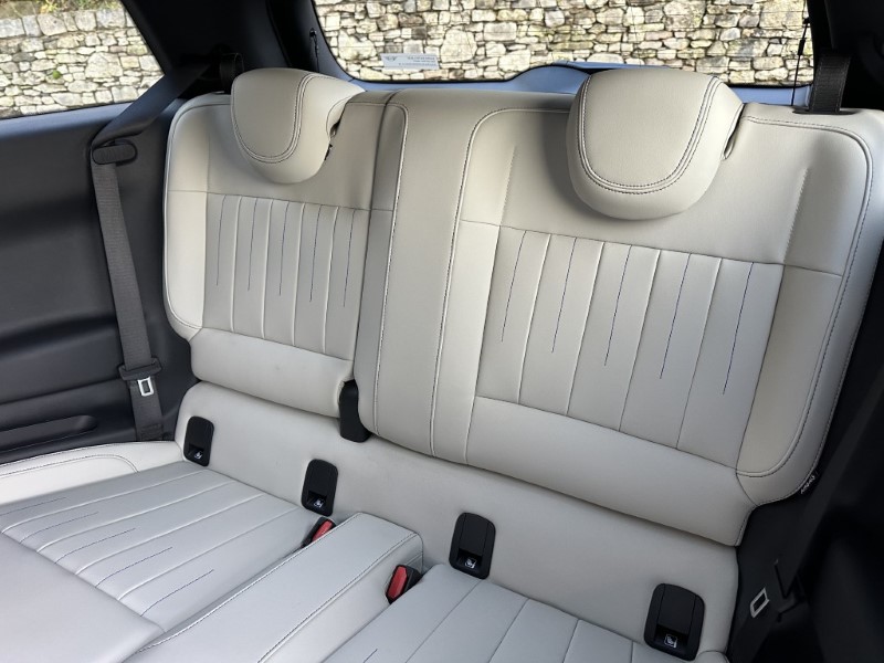 2024 (24) MINI COOPER 160kW SE Exclusive 3dr Auto 4881408