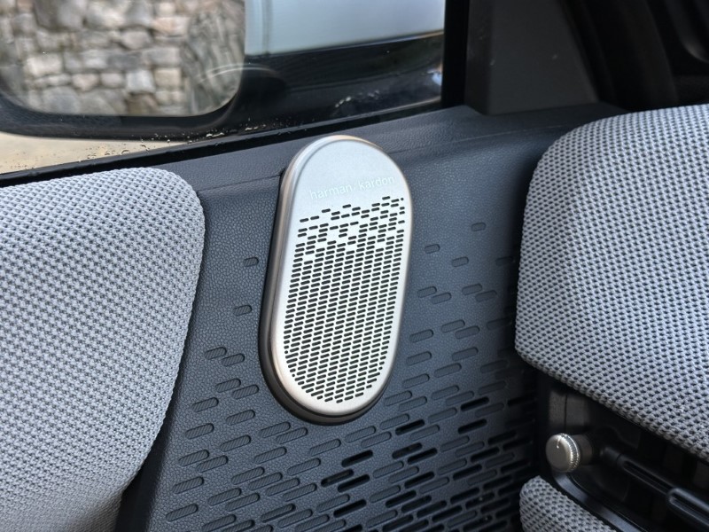 2024 (24) MINI COOPER 160kW SE Exclusive 3dr Auto 4881430