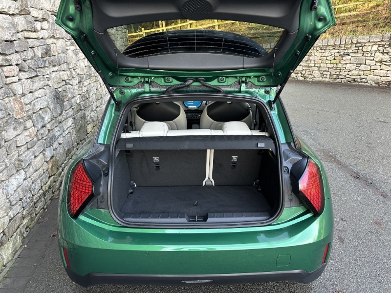 2024 (24) MINI COOPER 160kW SE Exclusive 3dr Auto 4881368