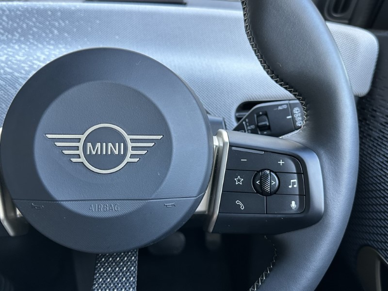 2024 (24) MINI COOPER 160kW SE Exclusive 3dr Auto 4881391