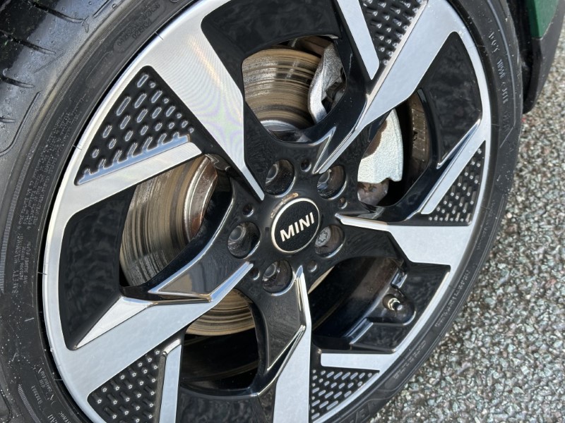 2024 (24) MINI COOPER 160kW SE Exclusive 3dr Auto 4881433