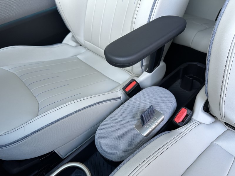 2024 (24) MINI COOPER 160kW SE Exclusive 3dr Auto 4881402