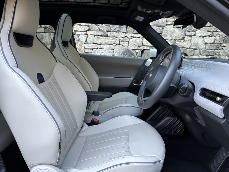 2024 (24) MINI COOPER 160kW SE Exclusive 3dr Auto 4881377