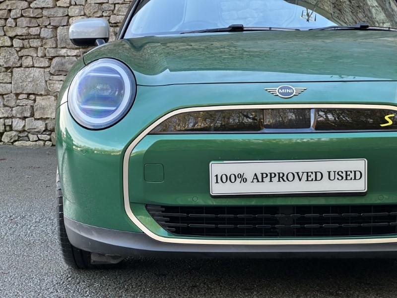 2024 (24) MINI COOPER 160kW SE Exclusive 3dr Auto 4881427