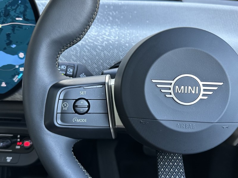 2024 (24) MINI COOPER 160kW SE Exclusive 3dr Auto 4881390