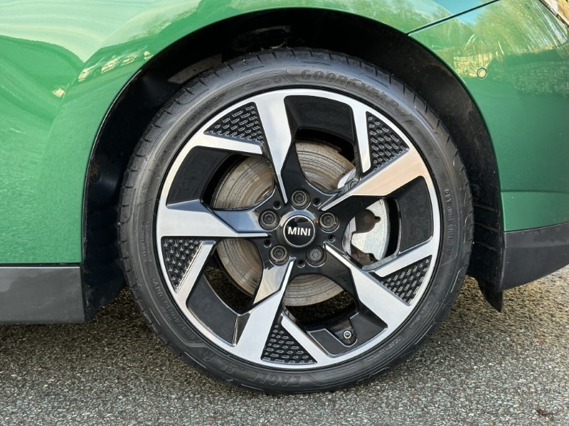 2024 (24) MINI COOPER 160kW SE Exclusive 3dr Auto 4881431