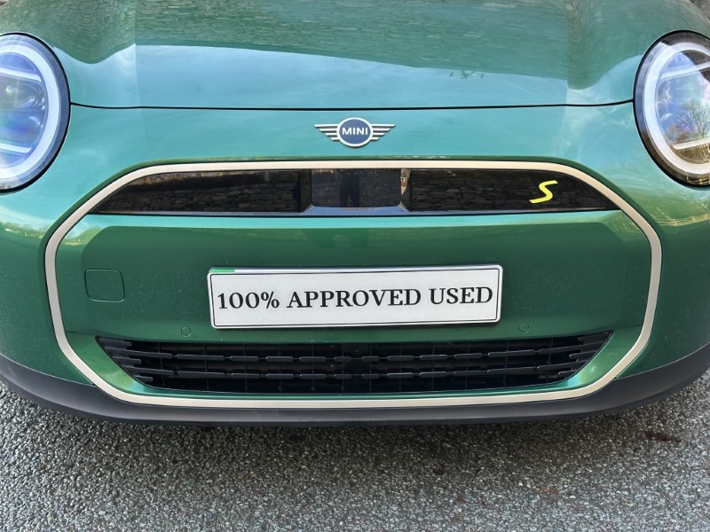 2024 (24) MINI COOPER 160kW SE Exclusive 3dr Auto 4881428