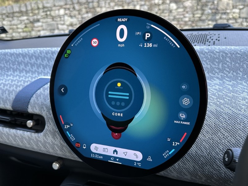 2024 (24) MINI COOPER 160kW SE Exclusive 3dr Auto 4881420