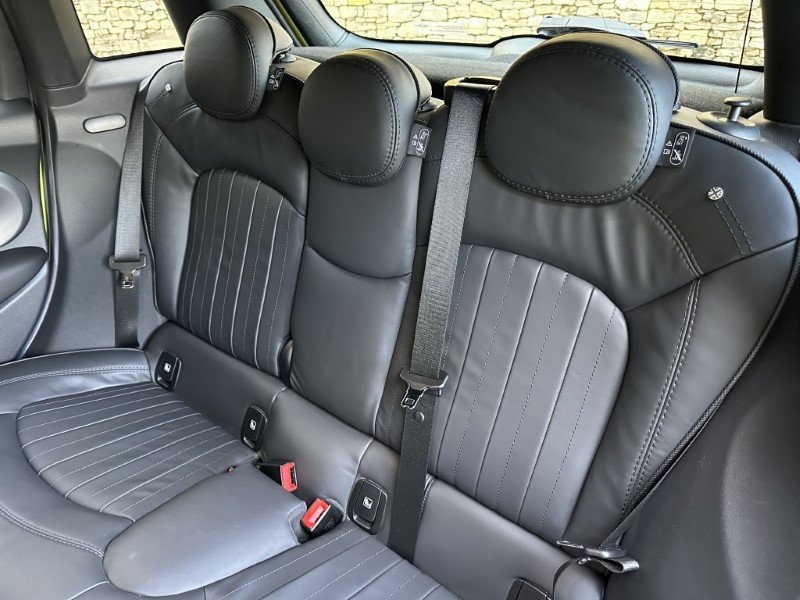 2023 (23) MINI HATCHBACK 1.5 Cooper Exclusive Premium 5dr 4882933