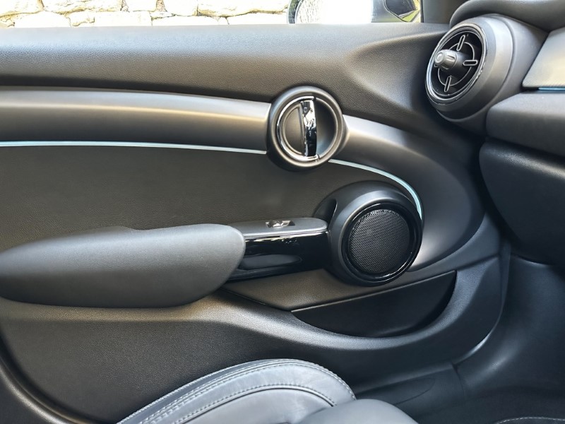 2023 (23) MINI HATCHBACK 1.5 Cooper Exclusive Premium 5dr 4882907