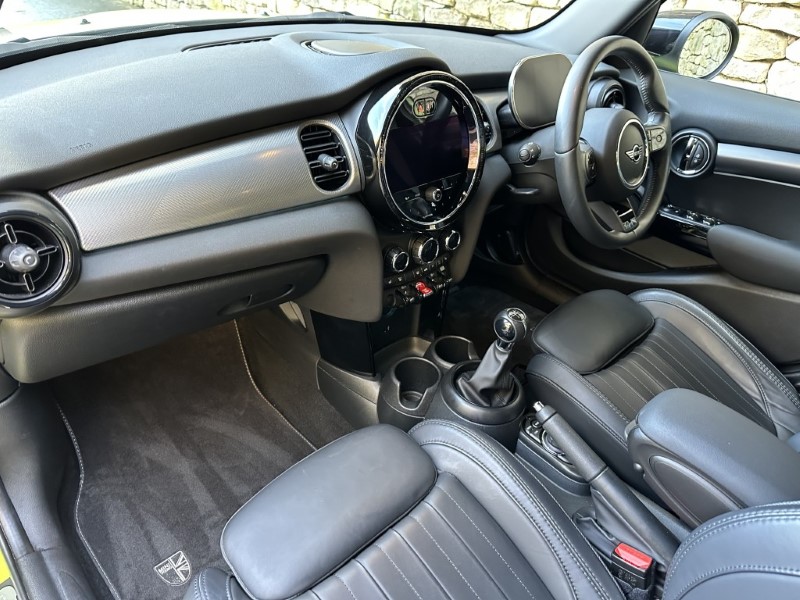 2023 (23) MINI HATCHBACK 1.5 Cooper Exclusive Premium 5dr 4882918