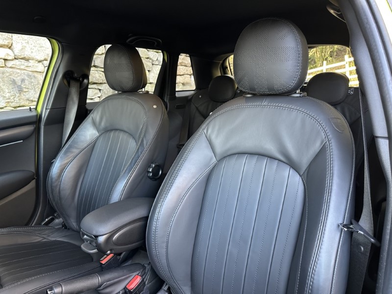 2023 (23) MINI HATCHBACK 1.5 Cooper Exclusive Premium 5dr 4882921