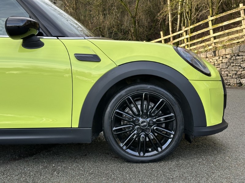 2023 (23) MINI HATCHBACK 1.5 Cooper Exclusive Premium 5dr 4882955