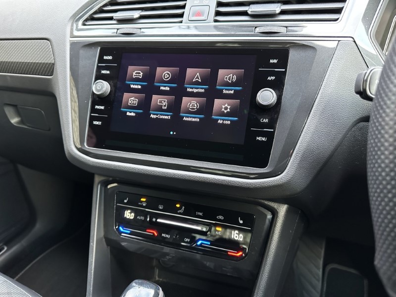 2023 (23) VOLKSWAGEN TIGUAN 1.5 TSI 150 R-Line 5dr DSG 4909932