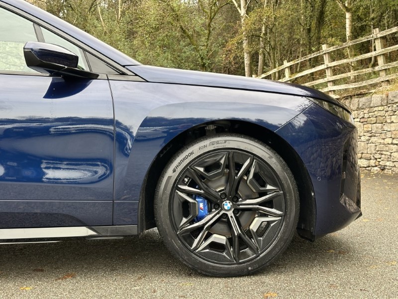 2025 (75) BMW iX 300kW xDrive45 M Sport 101kWh 5dr Auto 4876407