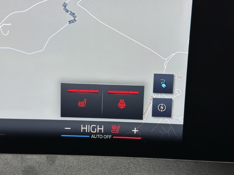 2025 (75) BMW iX 300kW xDrive45 M Sport 101kWh 5dr Auto 4876379