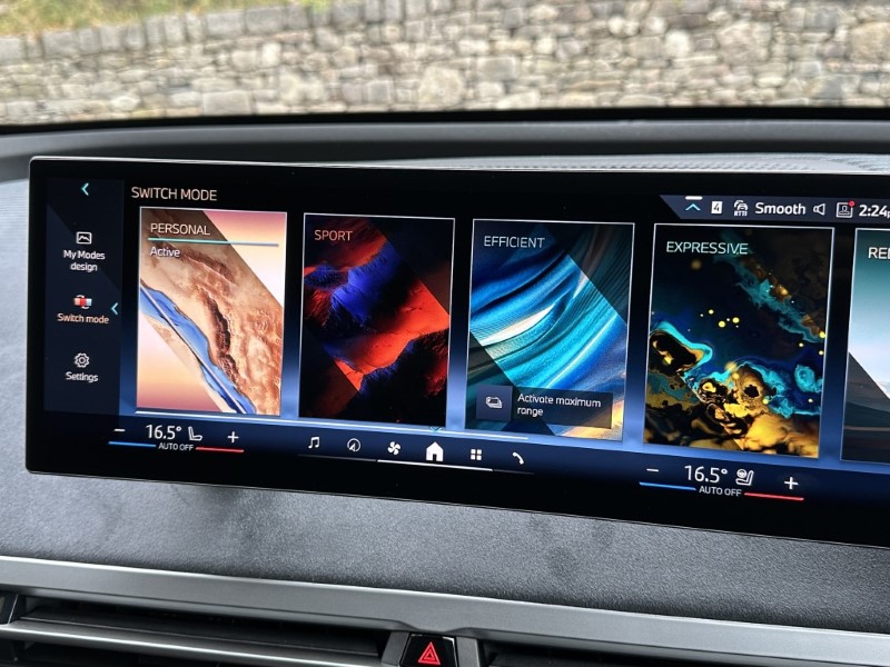 2025 (75) BMW iX 300kW xDrive45 M Sport 101kWh 5dr Auto 4876401