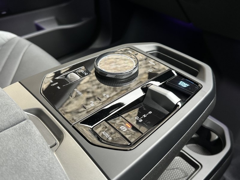 2025 (75) BMW iX 300kW xDrive45 M Sport 101kWh 5dr Auto 4876369